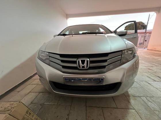 HONDA CITY 1.5 LX 16V FLEX 4P AUTOMÁTICO HONDA CITY 1.5 LX 16V FLEX 4P AUTOMÁTICO